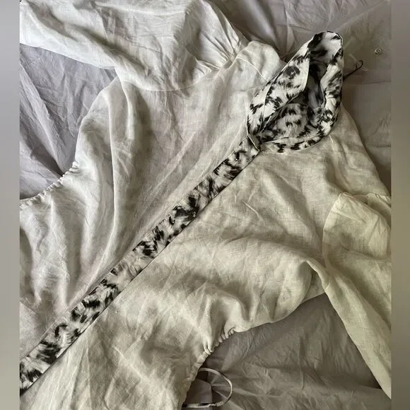 Abstract Cutout Midi Shirtdress - Picture 9 of 12